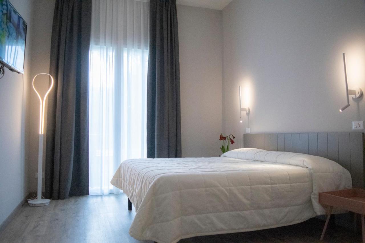 Suite Apartments Cervia Ngoại thất bức ảnh