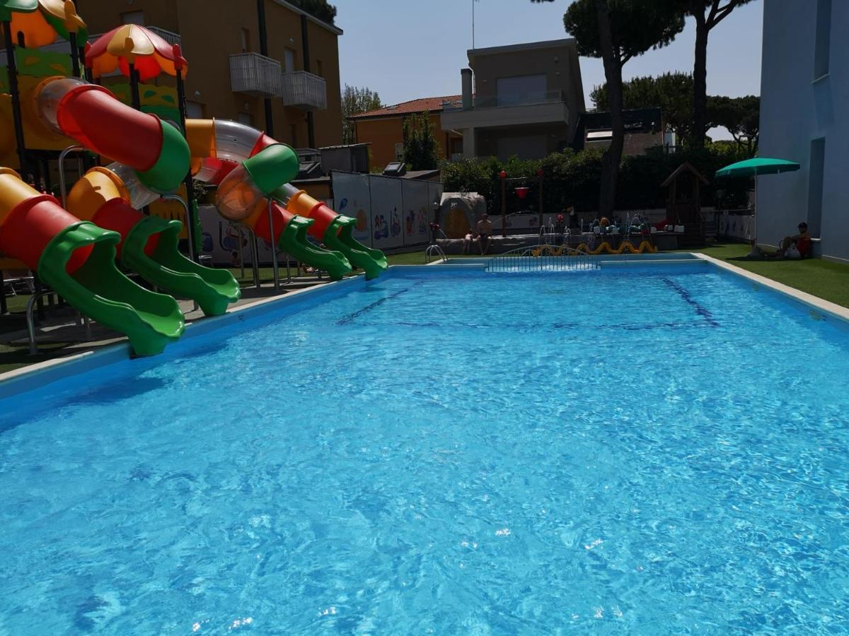 Suite Apartments Cervia Ngoại thất bức ảnh